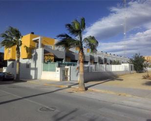 Exterior view of Single-family semi-detached for sale in Bétera  with Terrace, Swimming Pool and Balcony