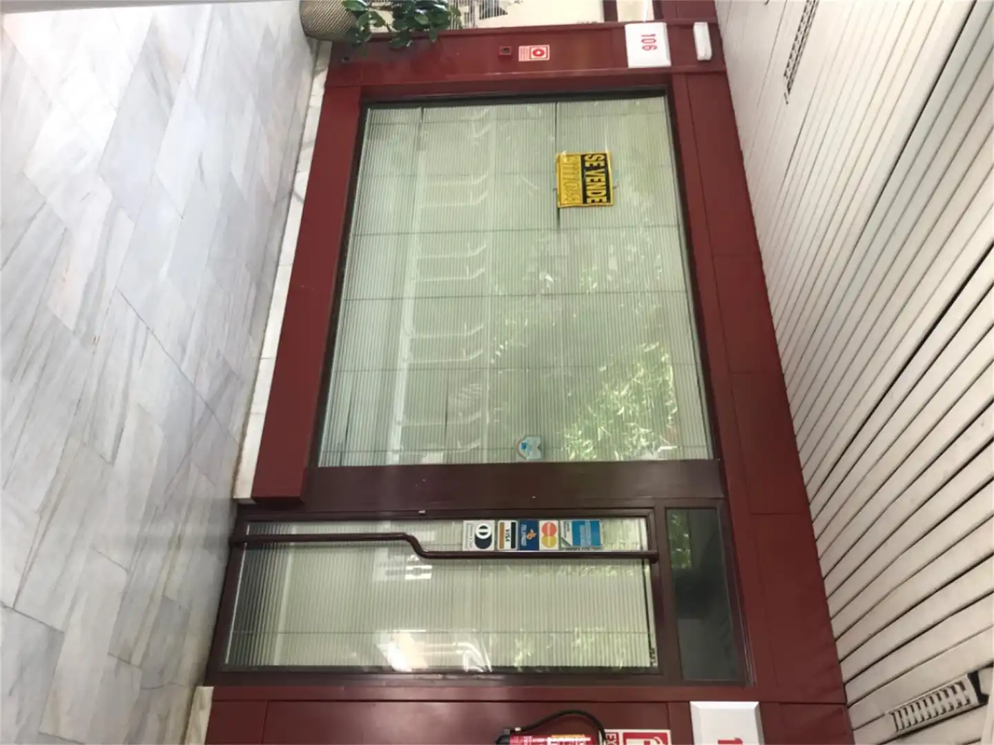 Exterior view of Office for sale in Madrid
