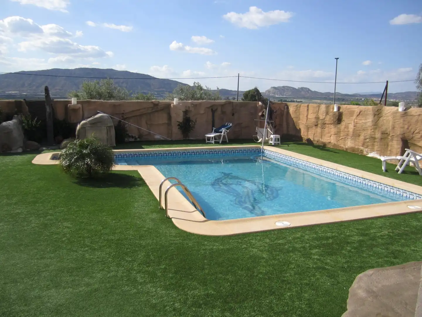 Finca rústica en venta en Sierra de Carrascoy Piscina de Finca rústica en venta en Alhama de Murcia con Aire acondicionado, Jardín privado y Terraza