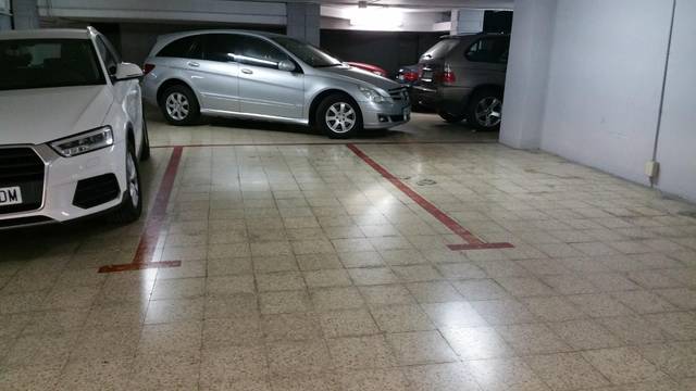 Garaje en Venta en Calle Ángel Lozano, 7 en Barrio del Centro