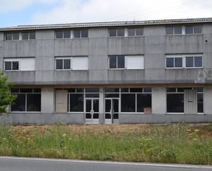 Vista exterior de Casa o xalet en venda en Ordes amb Jardí privat i Terrassa