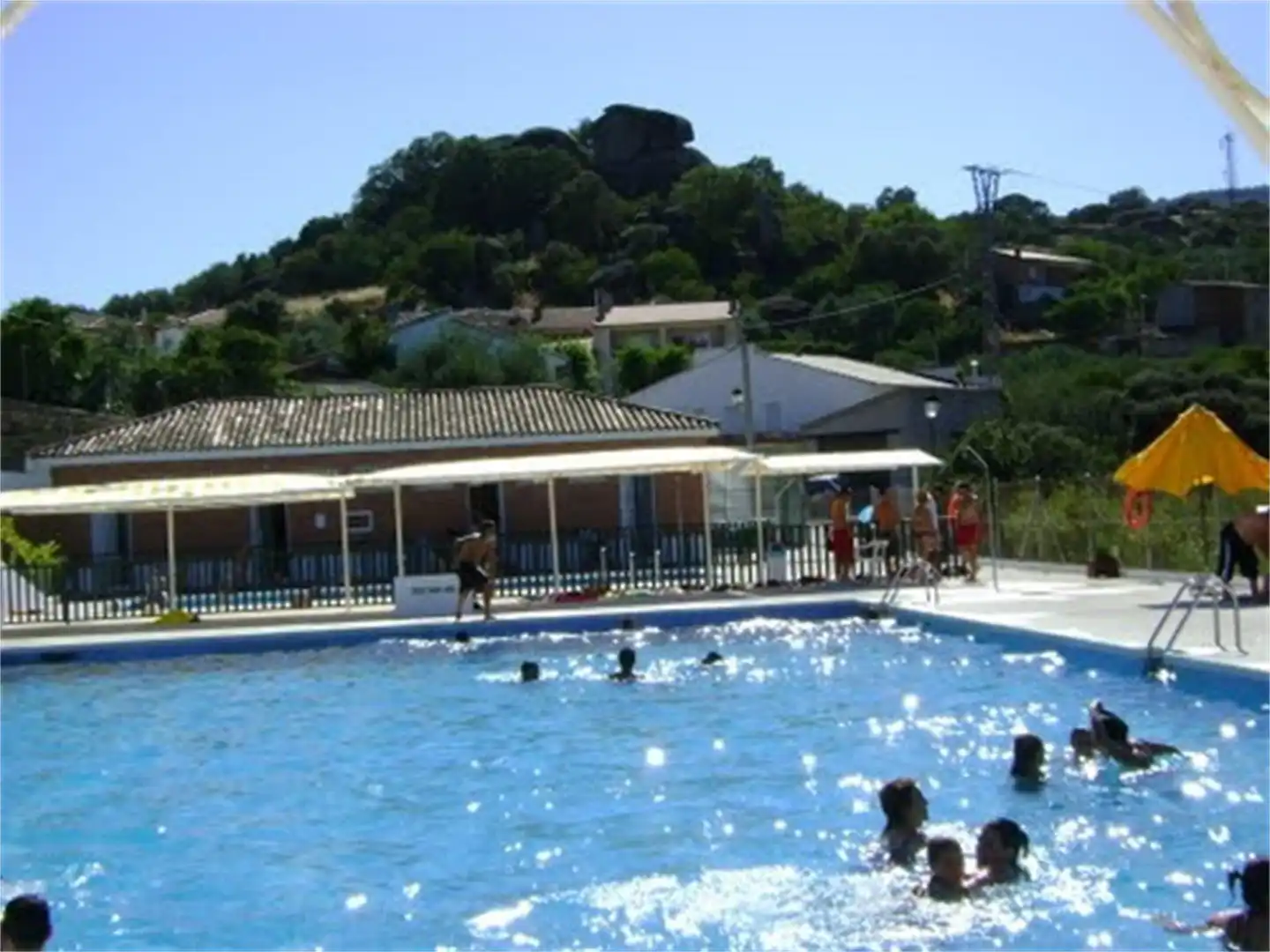 Piscina de Terreno en venta en Hinojosa de San Vicente
