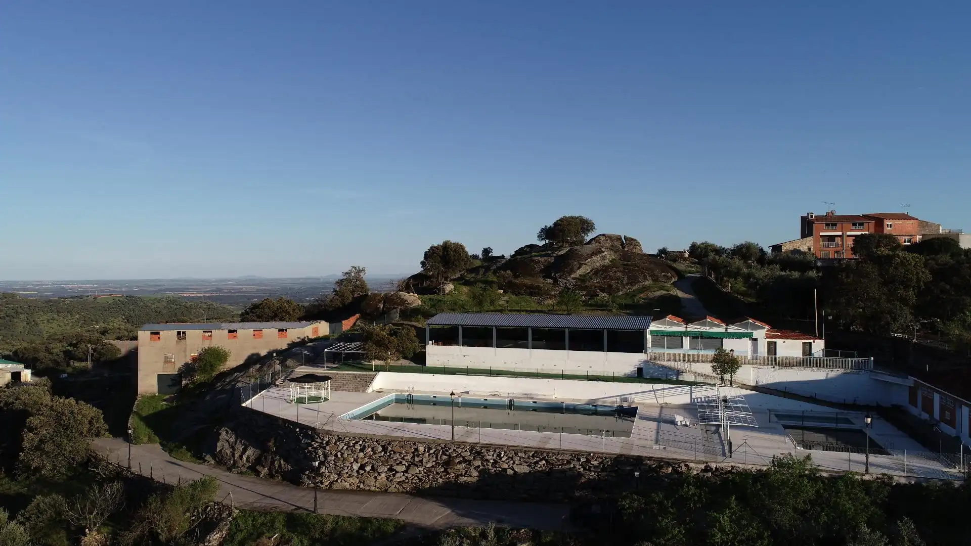 Piscina de Terreno en venta en Hinojosa de San Vicente