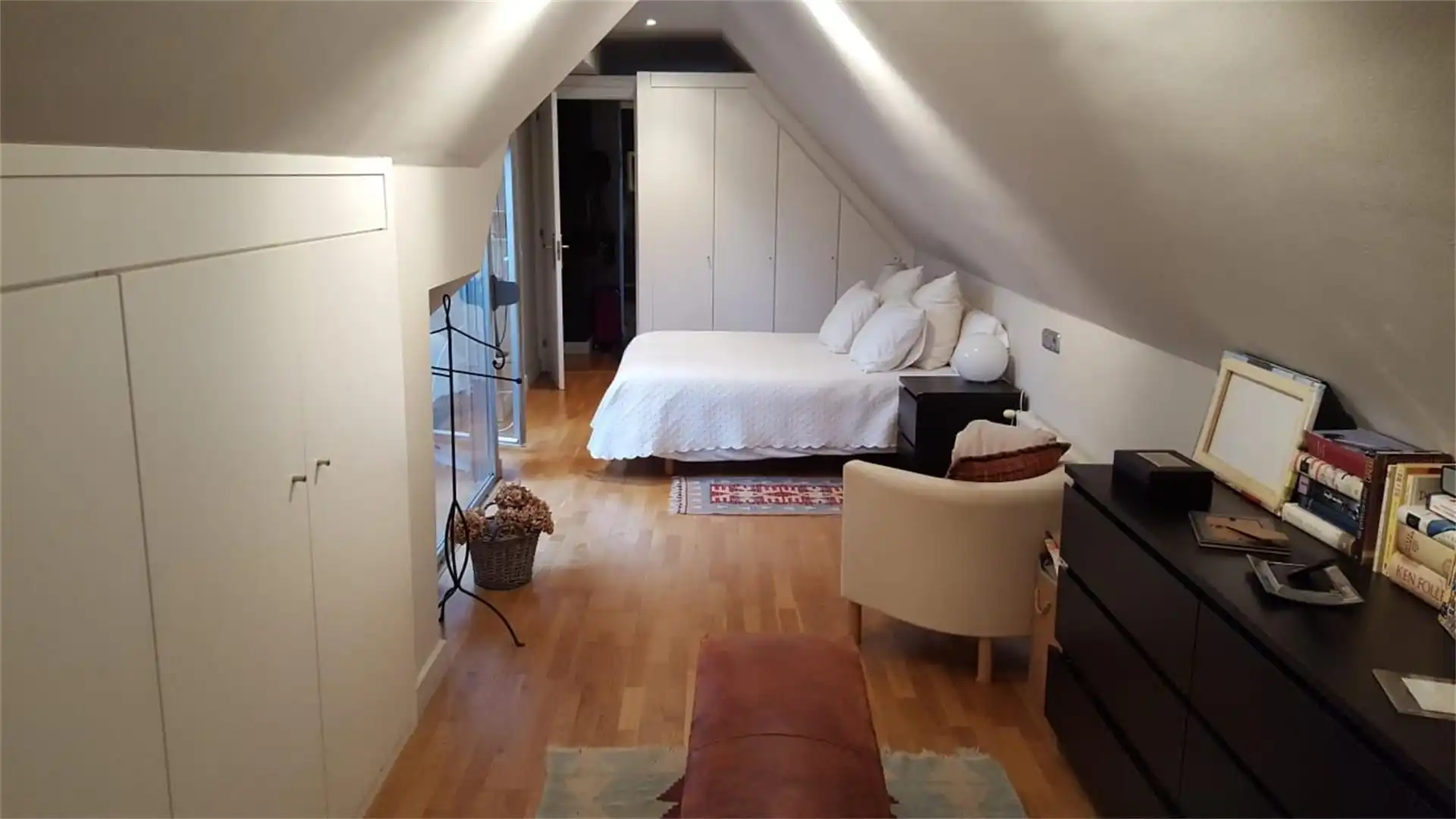 Attic for sale in Auditorio - Seminario - Parque de Invierno Bedroom of Attic for sale in Oviedo with Terrace