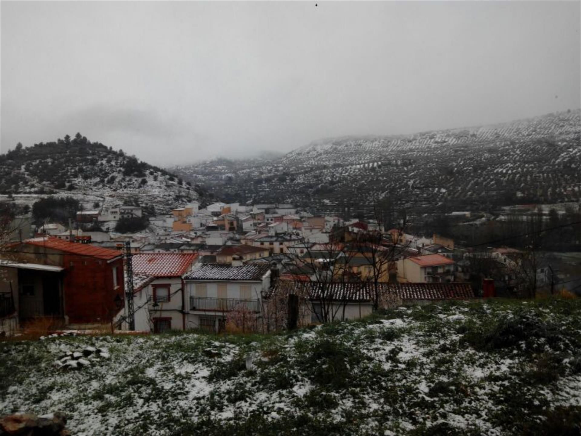 Vista exterior de Casa o xalet en venda en Salobre amb Terrassa