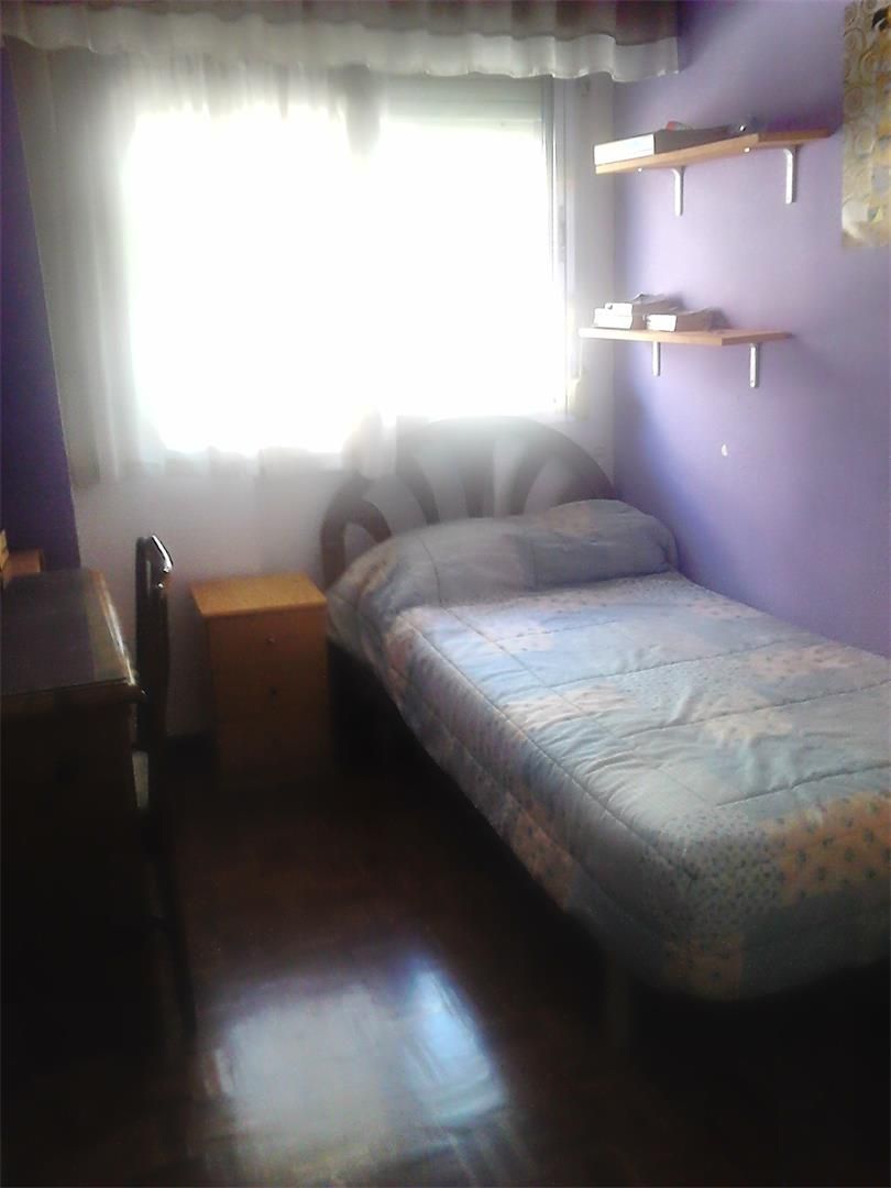 Pis per a compartir a Calle de las Hermanas Alonso Barceló, Vista Alegre