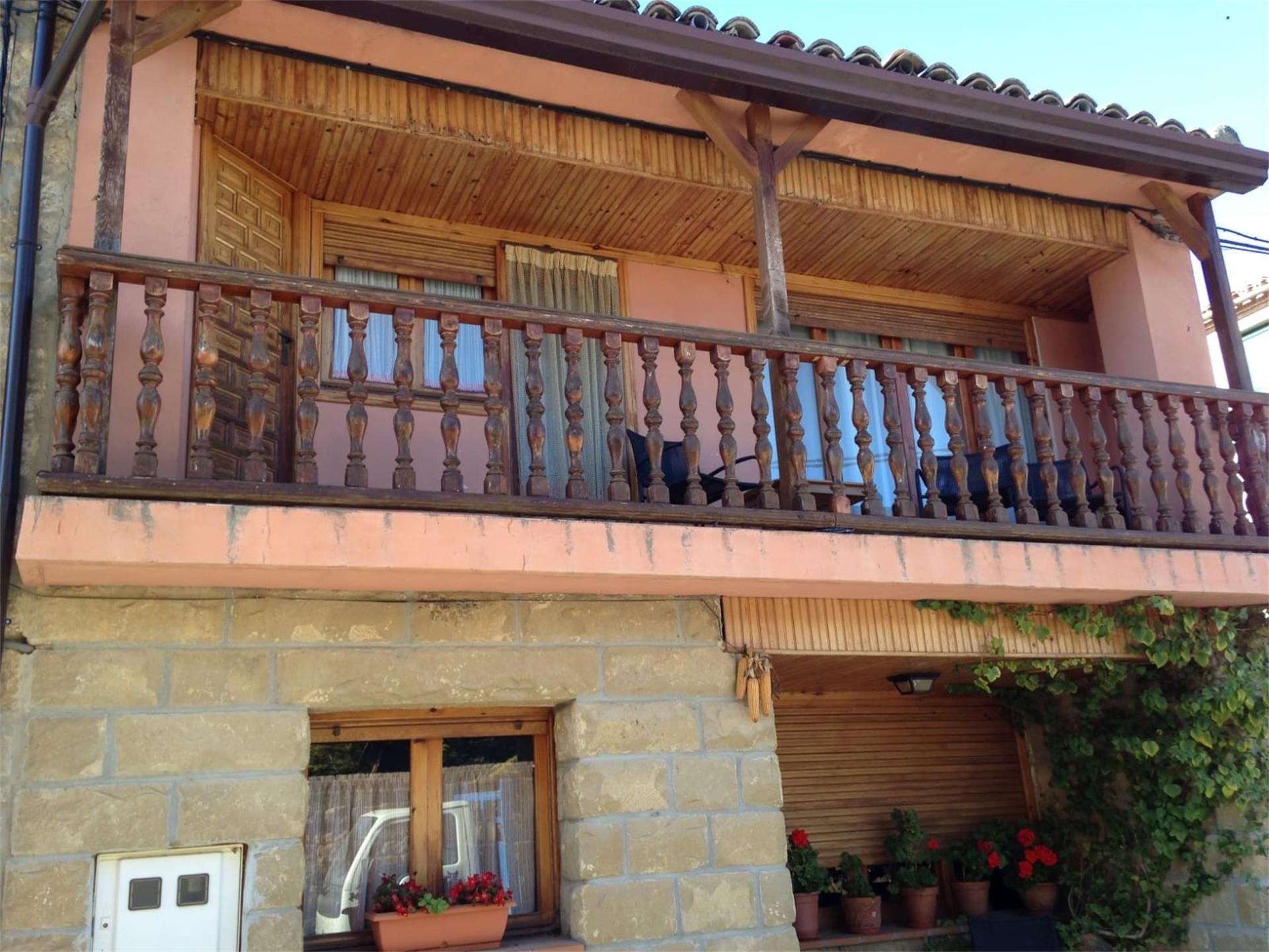 Exterior view of Apartment to rent in Biscarrués  with Heating, Terrace and Furnished