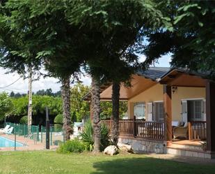 Garden of House or chalet for sale in Ponferrada  with Air Conditioner, Terrace and Swimming Pool