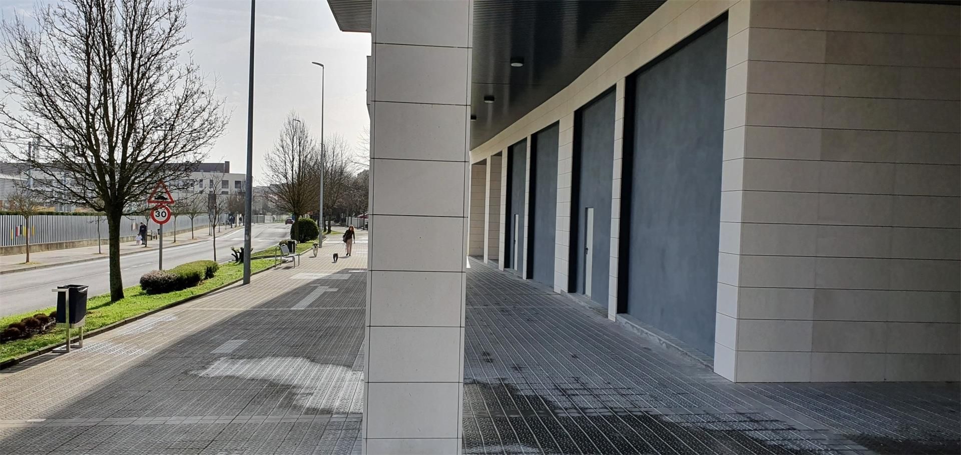 Exterior view of Office for sale in Urduliz