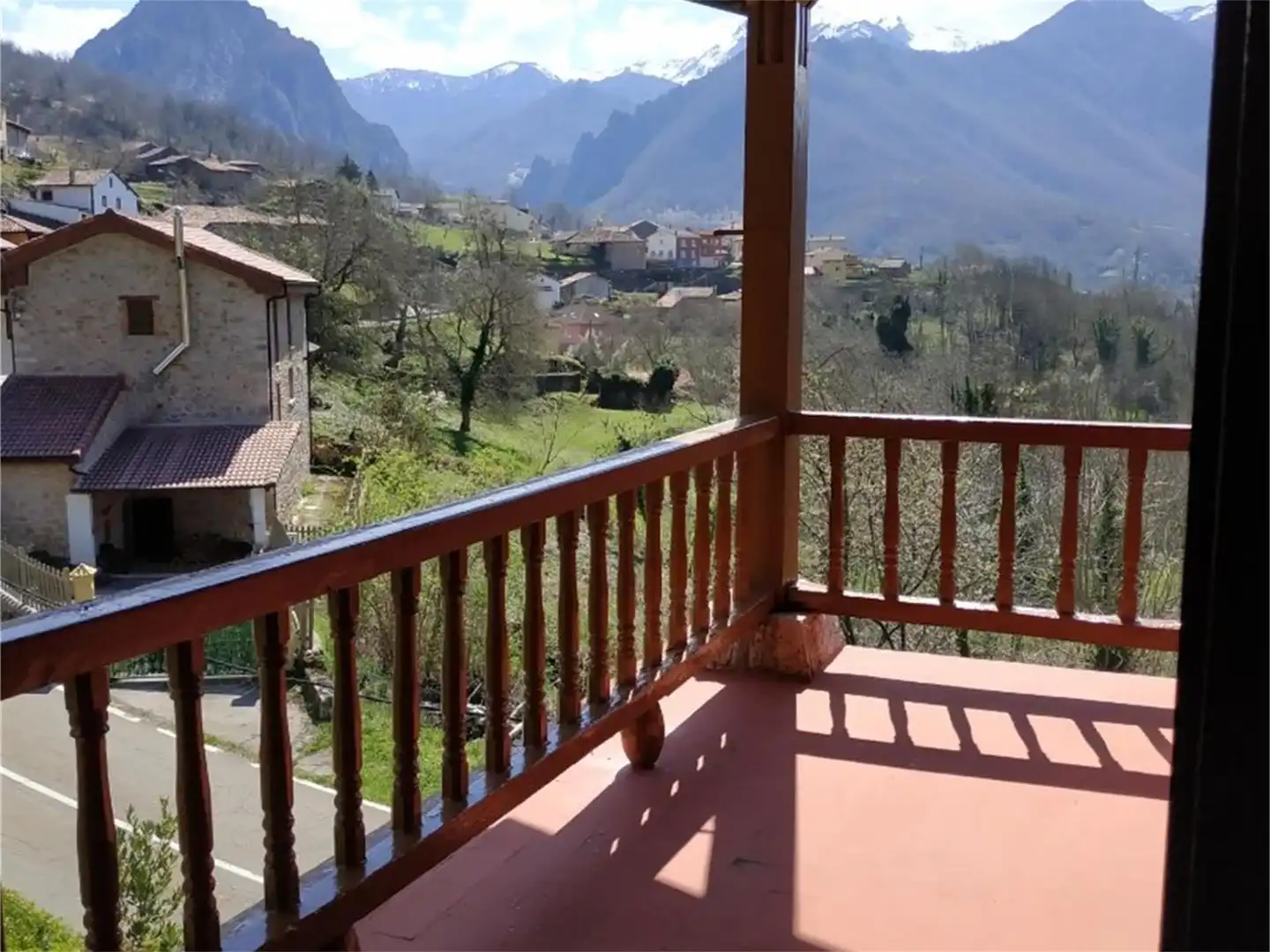 Balcony of Flat for sale in Oseja de Sajambre  with Terrace, Community parking and Balcony