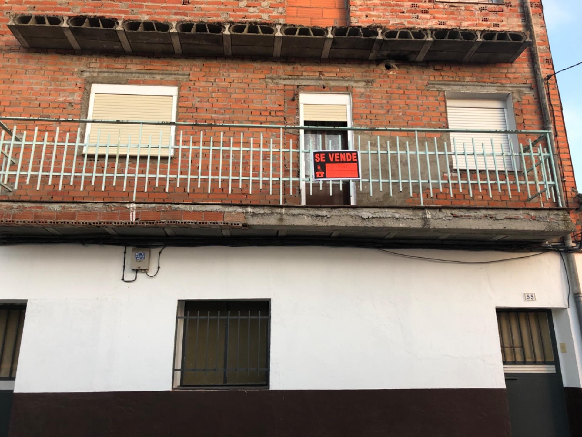 Exterior view of Single-family semi-detached for sale in Bohonal de Ibor