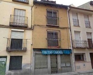 Exterior view of Single-family semi-detached for sale in Segovia Capital