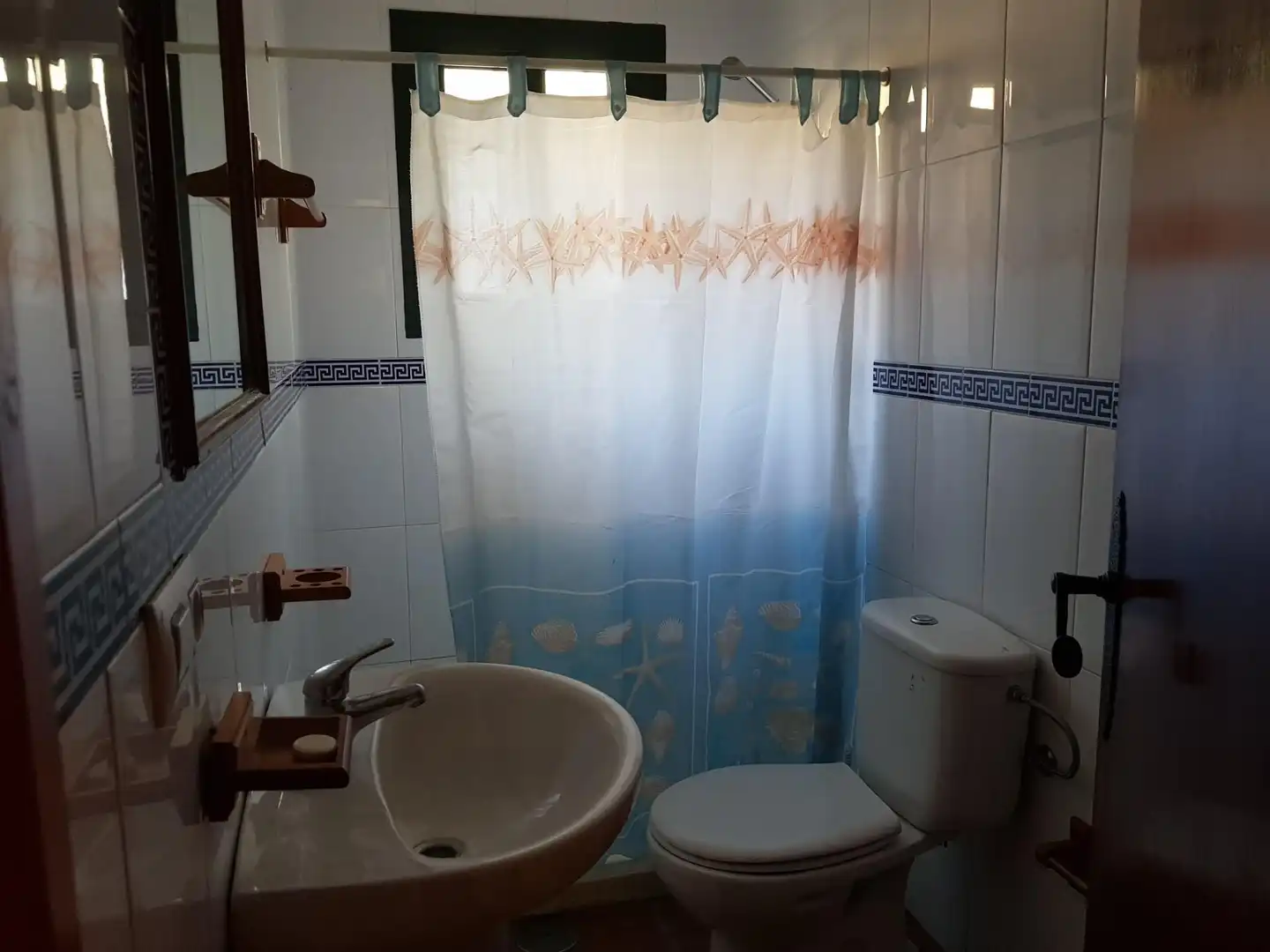 Finca rústica en venta en Constantina Baño de Finca rústica en venta en Constantina con Jardín privado, Terraza y Piscina