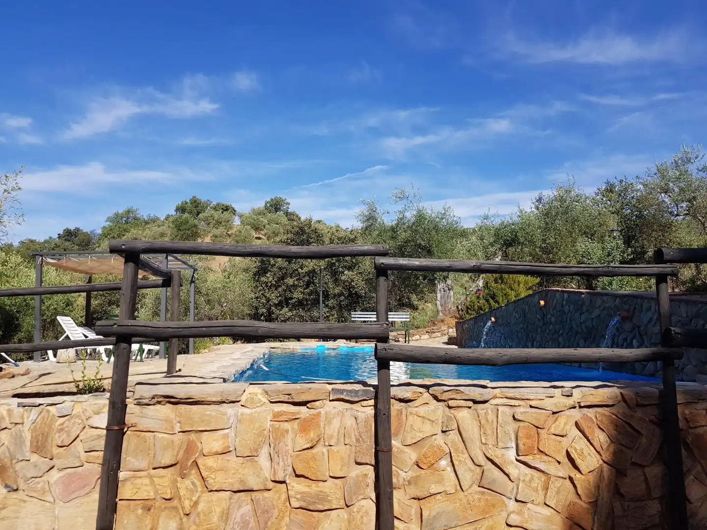 Finca rústica en venta en Constantina Piscina de Finca rústica en venta en Constantina con Jardín privado, Terraza y Piscina