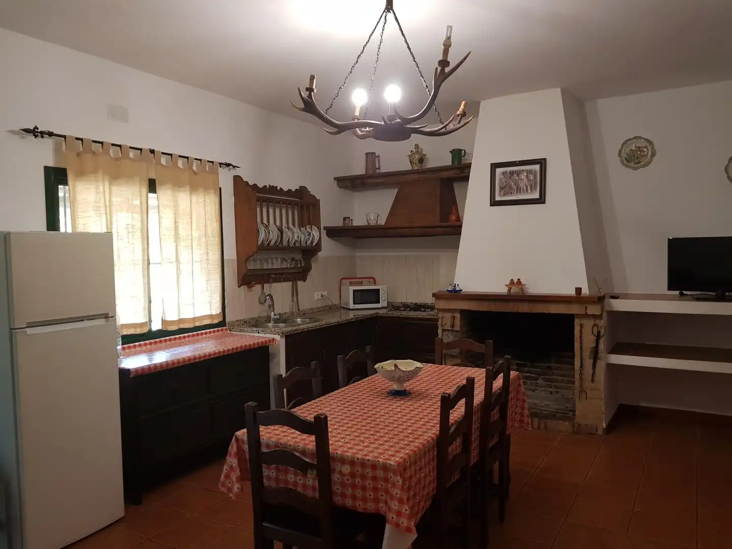 Finca rústica en venta en Constantina Cocina de Finca rústica en venta en Constantina con Jardín privado, Terraza y Piscina
