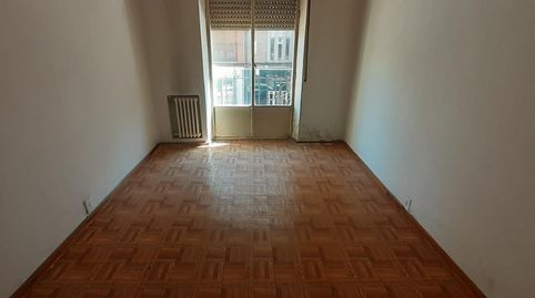 Piso en venta en Avenida Constitución, 127, Cistierna, León - imagen 2 Foto 2 de Piso en venta en Avenida Constitución, 127, Cistierna, León