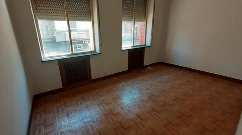 Piso en venta en Avenida Constitución, 127, Cistierna, León - imagen 4 Foto 4 de Piso en venta en Avenida Constitución, 127, Cistierna, León