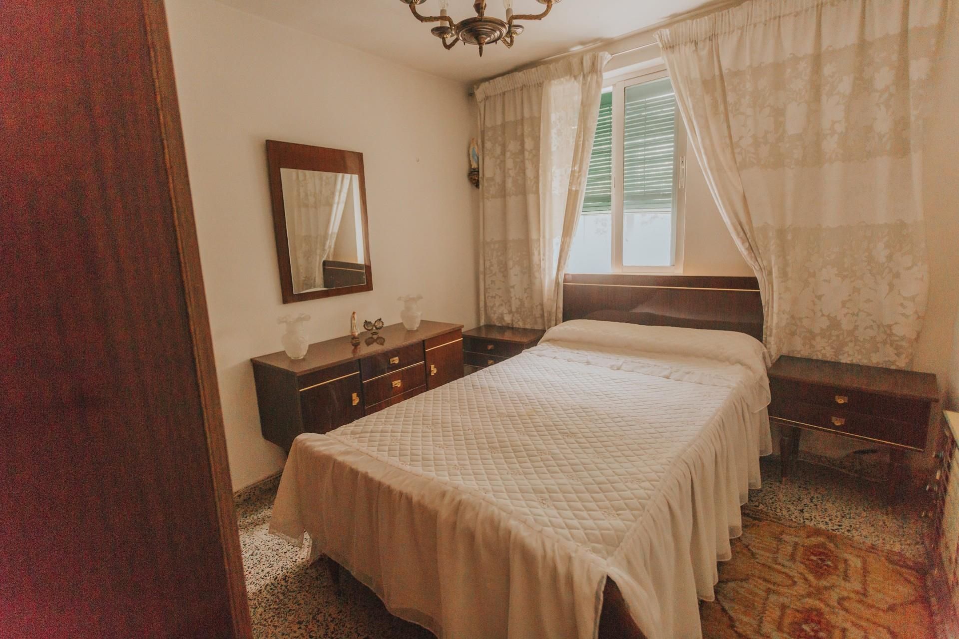 Bedroom of Flat for sale in Zamora Capital   with Furnished, Oven and Washing machine