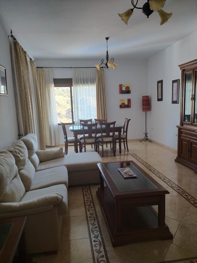 Sala d'estar de Pis en venda en Montoro amb Forn, Rentadora i Microones