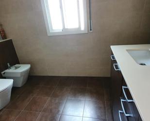 Bathroom of House or chalet for sale in Premià de Dalt  with Air Conditioner, Terrace and Swimming Pool