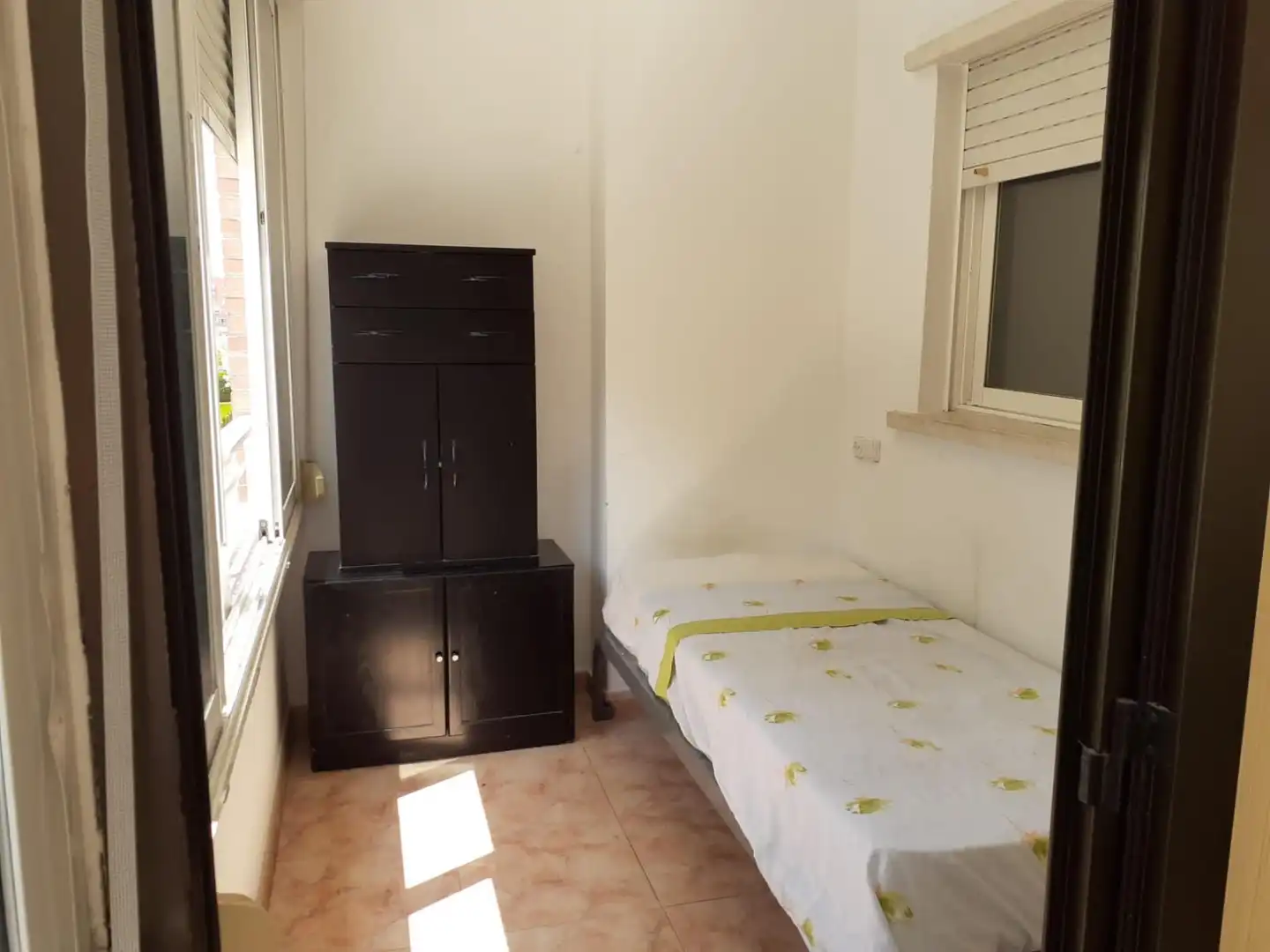 Apartament en venda a Calle Luxemburgo, Juzgados - Plaza de Toros Dormitori de Apartament en venda en Benidorm amb Piscina