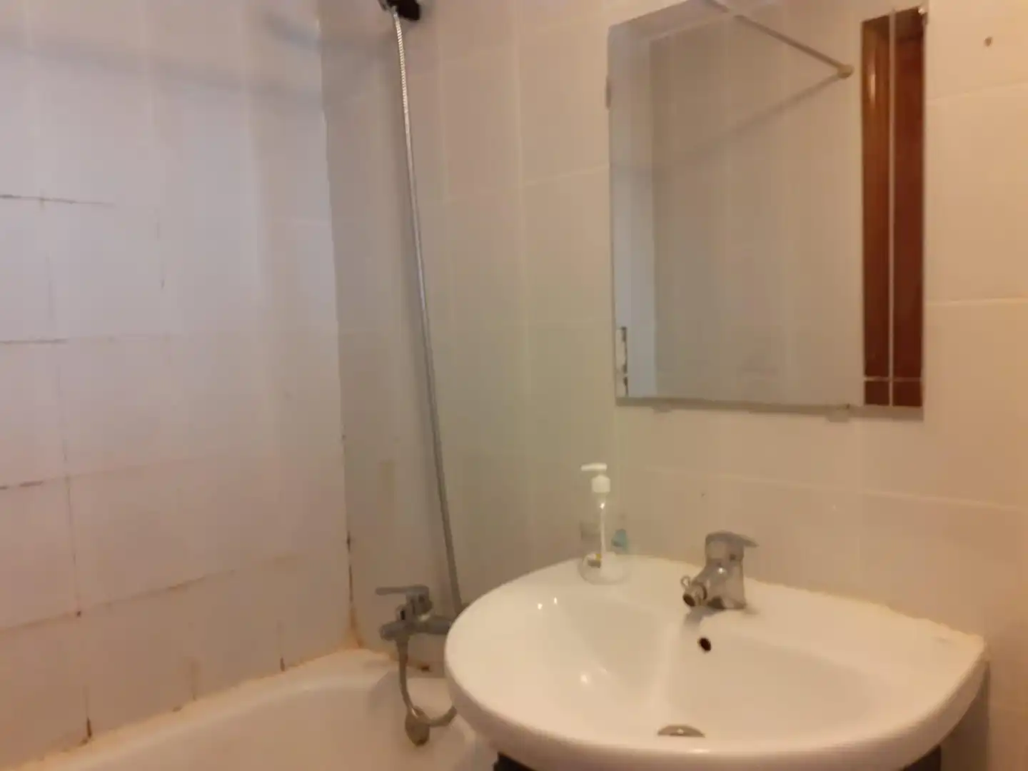 Apartament en venda a Calle Luxemburgo, Juzgados - Plaza de Toros Bany de Apartament en venda en Benidorm amb Piscina