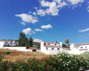 Vista exterior de Terreny en venda en Higuera de la Sierra