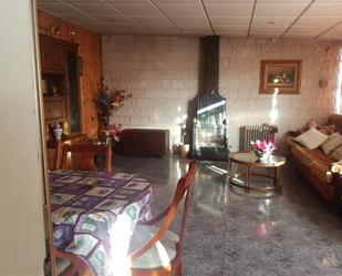 Sala d'estar de Casa adosada en venda en Navaleno amb Terrassa i Balcó