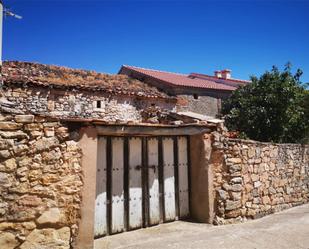 Exterior view of House or chalet for sale in Sepúlveda