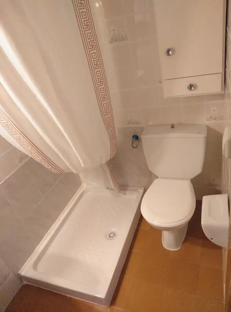 Piso en venta en Plaza San Ramón, 29, Alcalà de Xivert pueblo Baño de Piso en venta en Alcalà de Xivert con Terraza