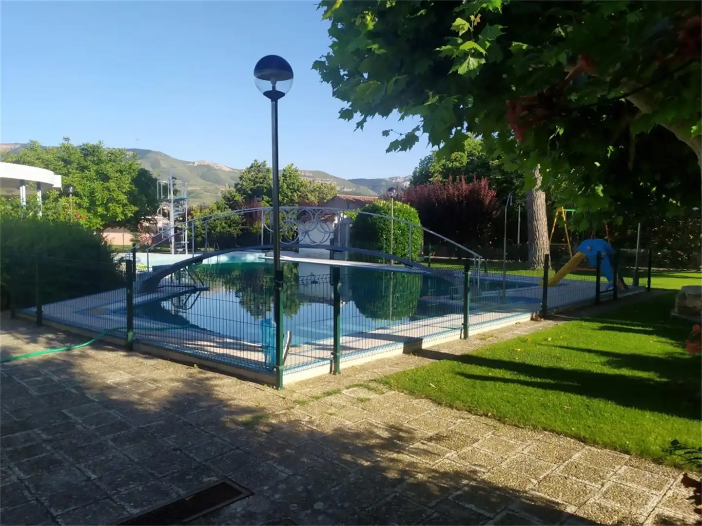 Casa o xalet en venda a N-111, Albelda de Iregua Piscina de Casa o xalet en venda en Albelda de Iregua amb Terrassa, Piscina i Balcó