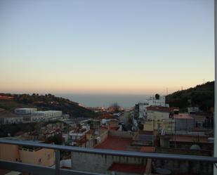 Vista exterior de Pis en venda en Montgat amb Terrassa
