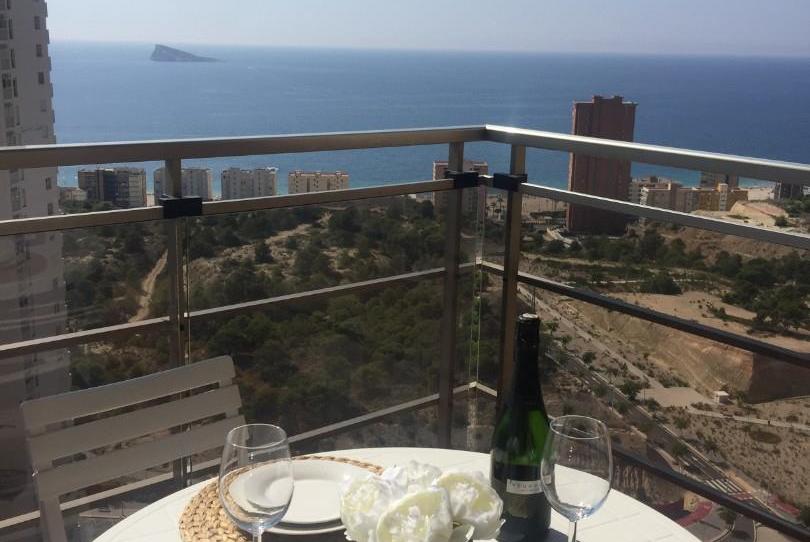 Apartament en venda a Calle Presidente Adolfo Suárez, Via Parque, Alicante - imatge 1 Foto 1 de Apartament en venda a Calle Presidente Adolfo Suárez, Via Parque, Alicante