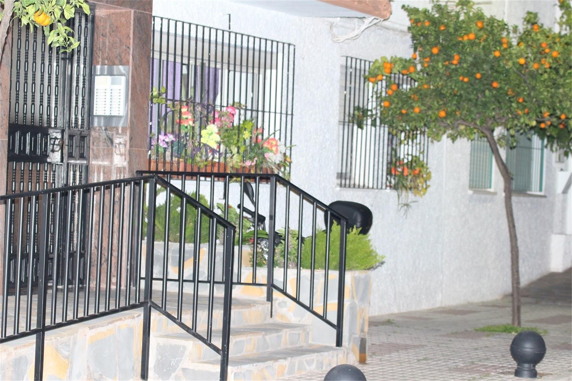 Planta baja for sale in Benalmádena  with Air Conditioner, Furnished and Oven