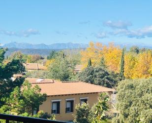 Vista exterior de Dúplex en venda en San Román de los Montes amb Terrassa i Balcó
