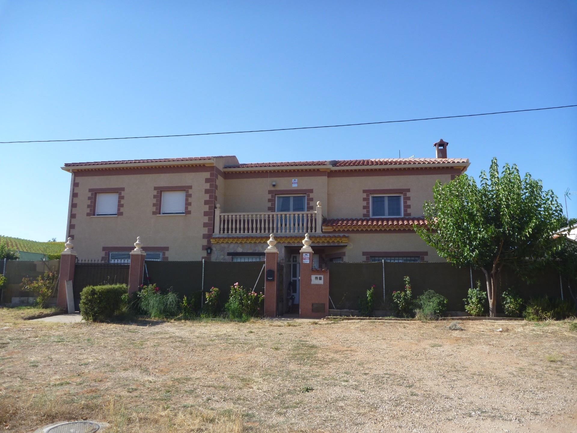 Exterior view of House or chalet for sale in Villar de Olalla  with Terrace and Balcony