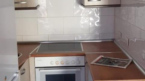 Foto 5 de Piso en venta en Avenida de la Constitución, Loeches, Madrid
