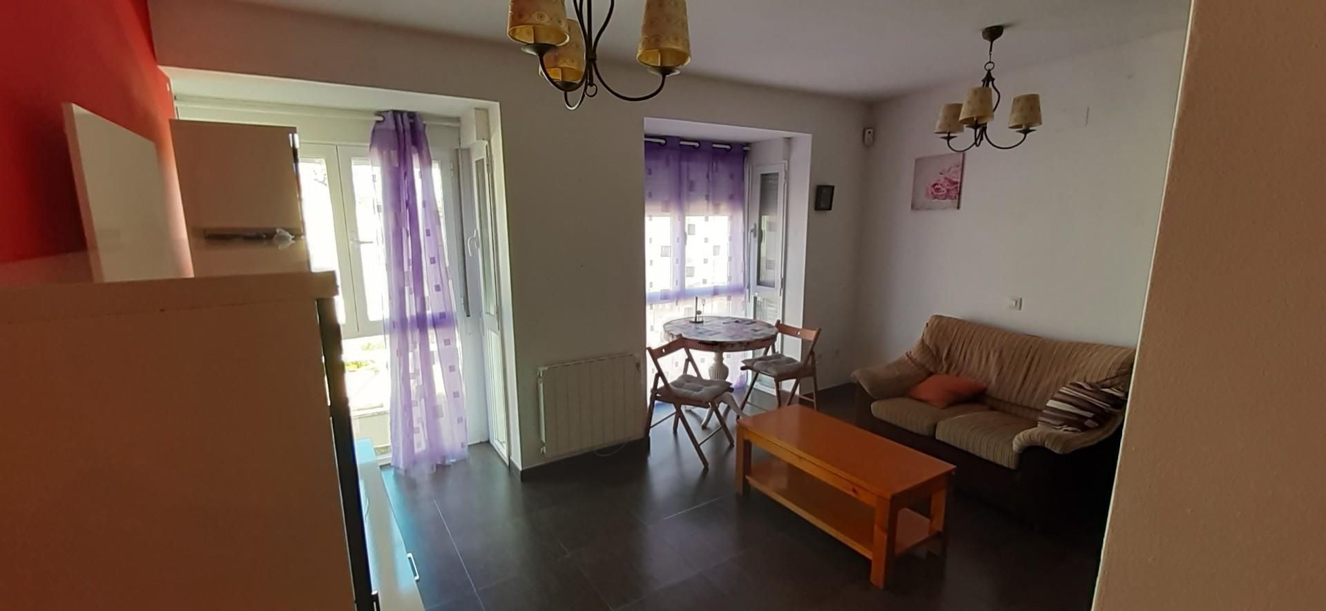 Sala de estar de Piso en venta en Loeches con Calefacción y Amueblado