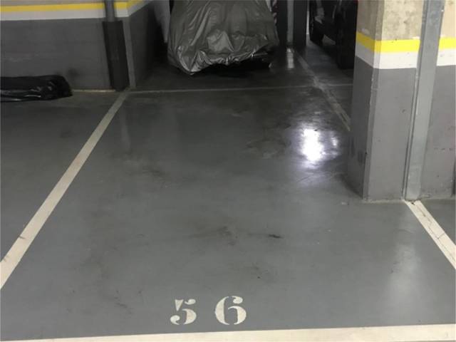 Garaje en Venta en Carrer d'Anglesola, 11 en Barri de les Corts