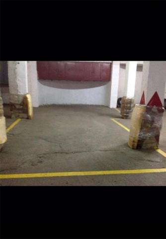 Garaje en Alquiler en Calle Abogado Rafael Medina en El Torrejón - El Cerezo