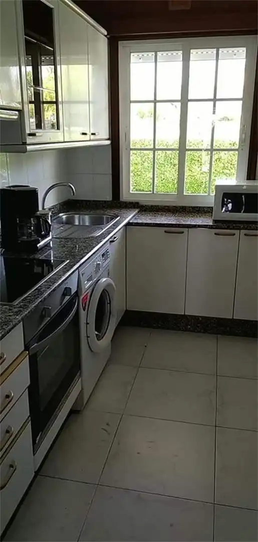 Planta baixa en venda a Montalbo-Arra, Arra Cuina de Planta baixa en venda en Sanxenxo amb Jardí privat, Terrassa i Piscina