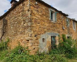 Vista exterior de Finca rústica en venda en A Pastoriza  amb Jardí privat i Traster