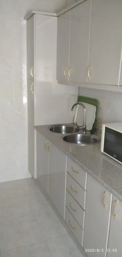 Küche von Wohnung zum Verkauf in Perales del Puerto mit Klimaanlage, Terrasse und Abstellraum