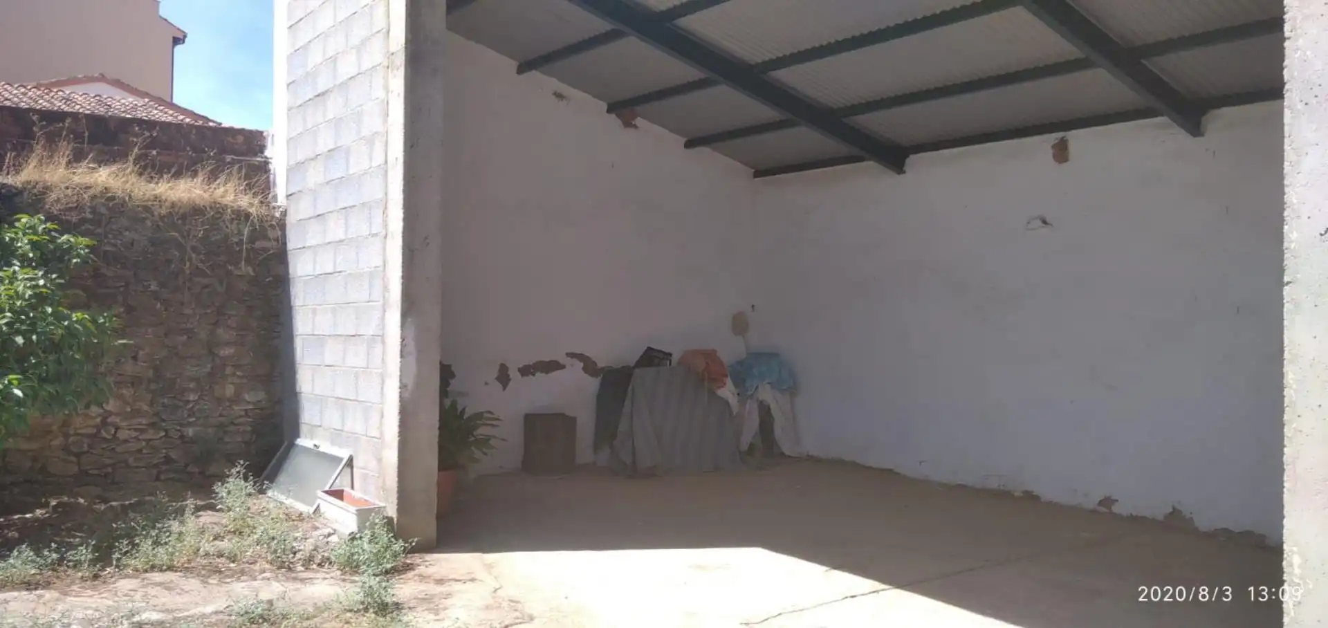 Wohnung zum Verkauf in Perales del Puerto mit Klimaanlage, Terrasse und Abstellraum
