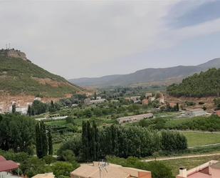 Vista exterior de Pis en venda en Ademuz