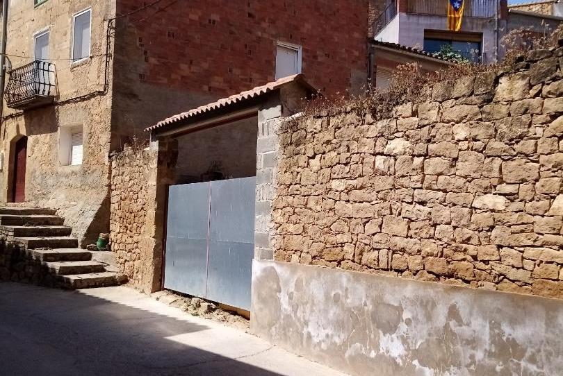 Foto 1 de Finca rústica en venta en Carrer Raval, 32, El Cogul, Lleida