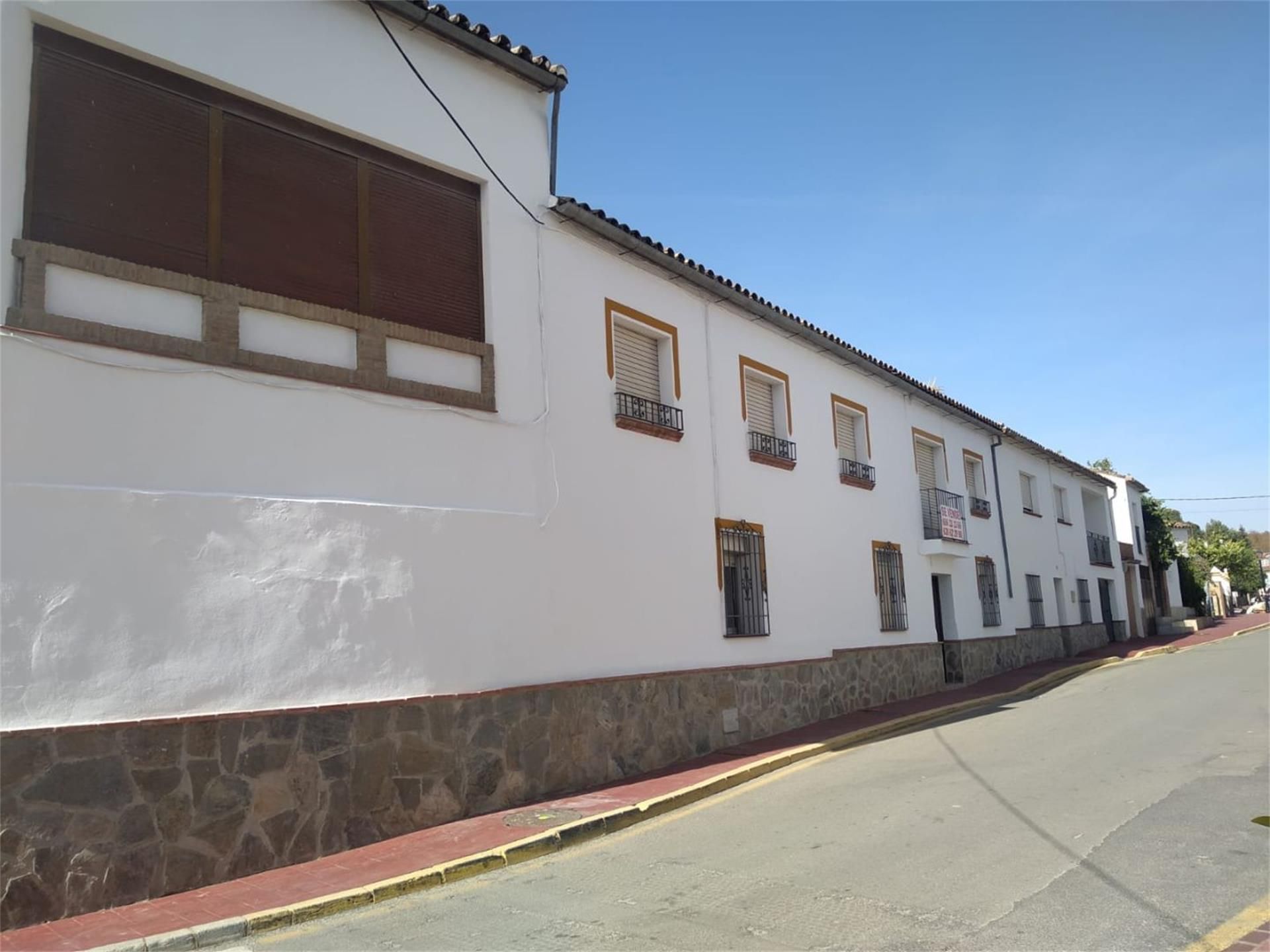 Vista exterior de Casa o xalet en venda en Montejaque amb Calefacció, Jardí privat i Terrassa