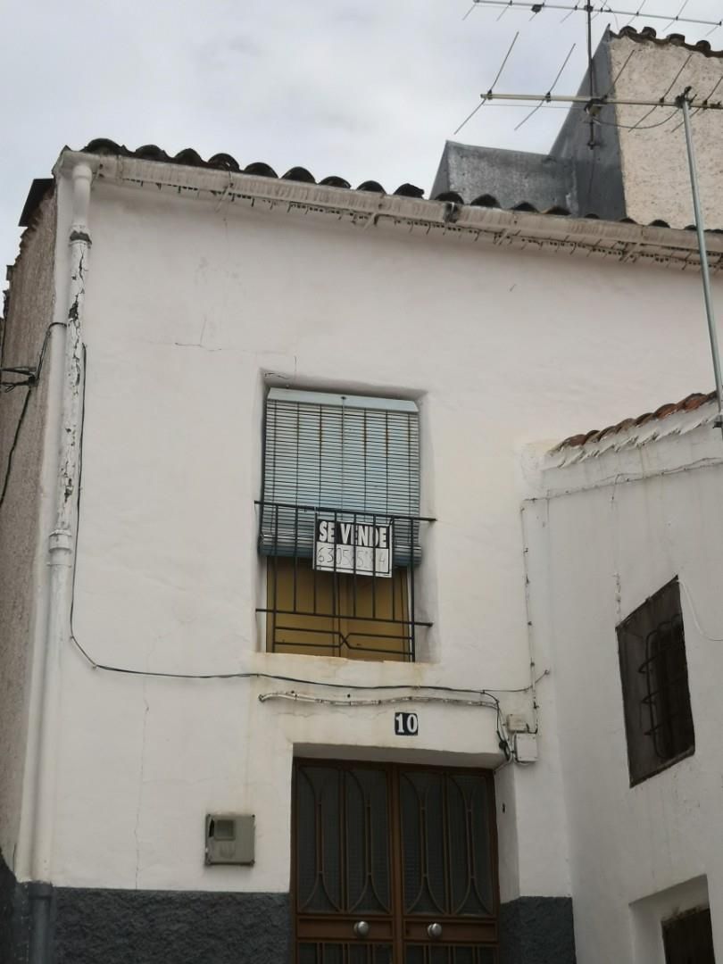 Exterior view of Single-family semi-detached for sale in Santiago-Pontones  with Storage room