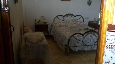 Foto 2 de Casa adosada en venta en Calle Nueva, Montizón, Jaén
