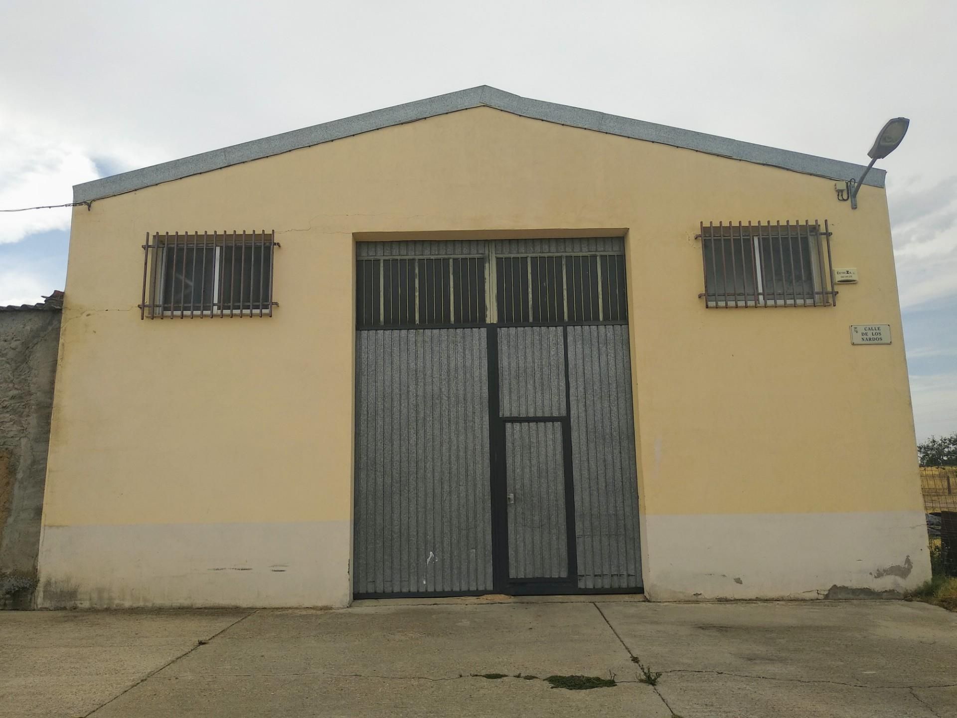 Vista exterior de Nau industrial en venda en Zamora Capital 